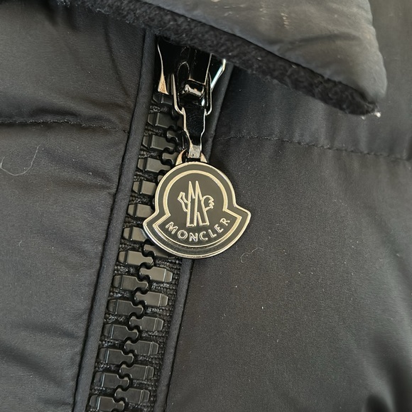 Beautiful matte black Moncler Chenonceau Giubotto jacket - size 1 - Picture 3 of 12